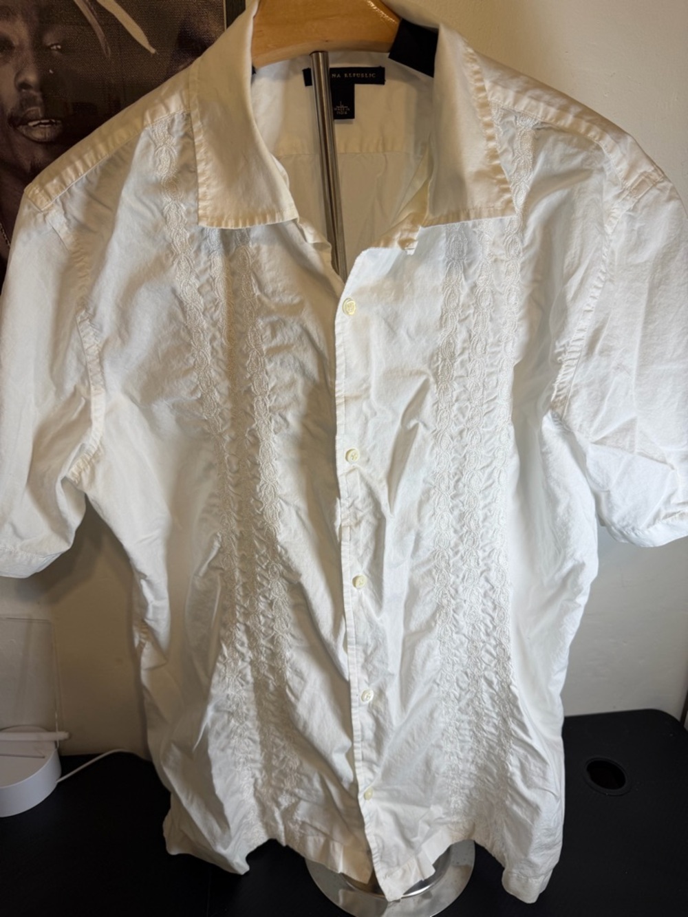 Banana Republic White Short-Sleeve Embroidered Button-Up Shirt